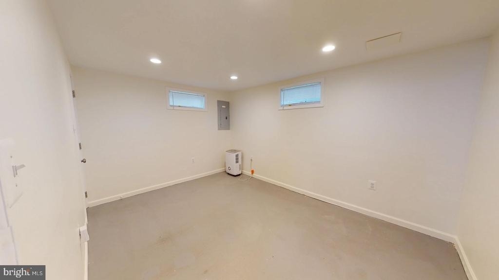 6415 Potomac Avenue - Photo 16
