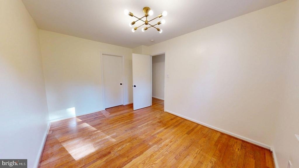 6415 Potomac Avenue - Photo 18