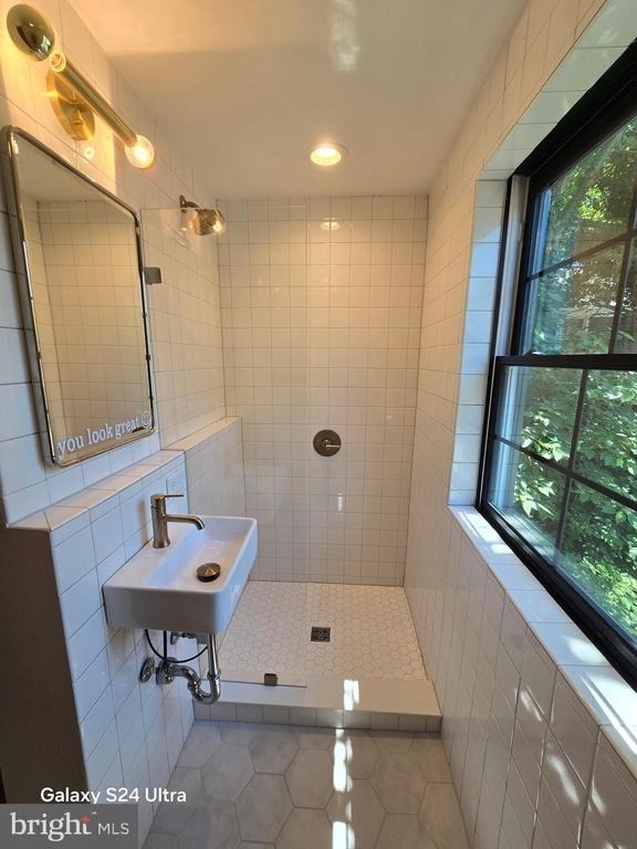 1401 Charles Street - Photo 11