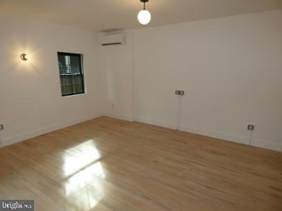 1401 Charles Street - Photo 3