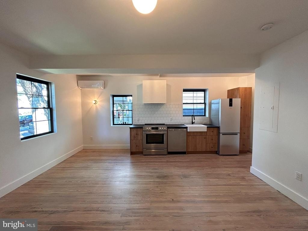 1401 Charles Street - Photo 21