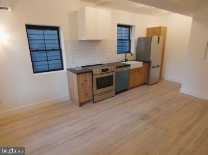 1401 Charles Street - Photo 1