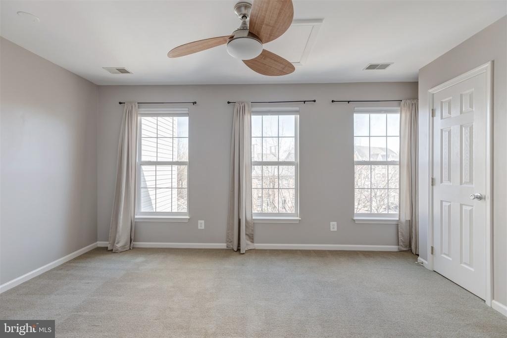 5140 Donovan Drive - Photo 24