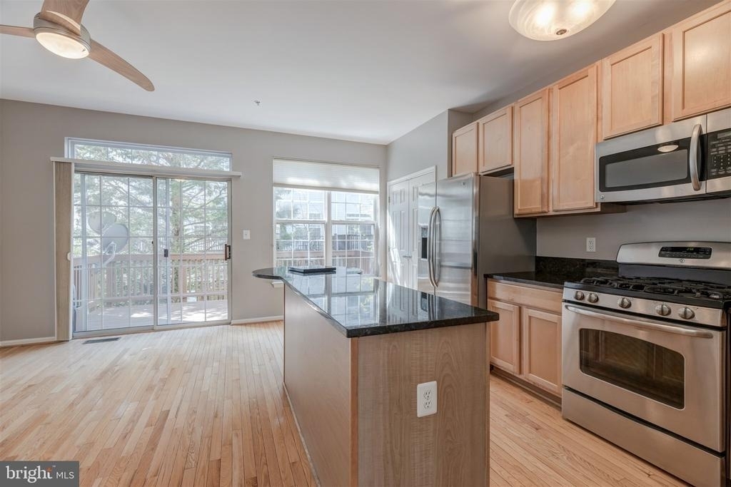 5140 Donovan Drive - Photo 14