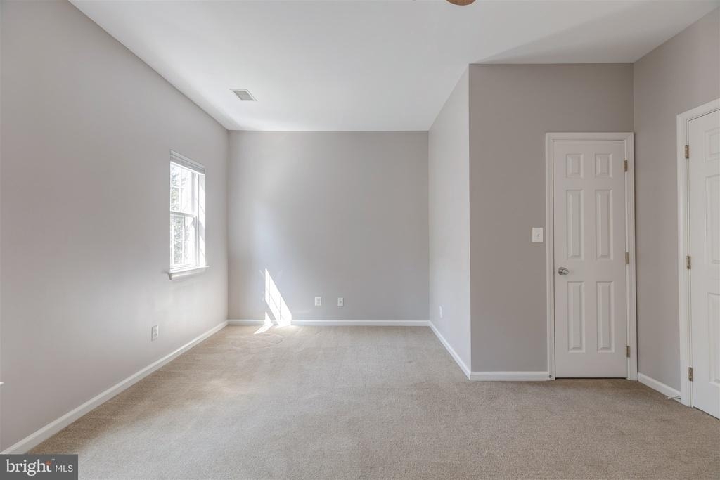 5140 Donovan Drive - Photo 31