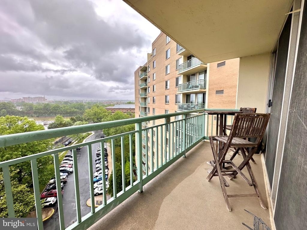 501 Slaters Lane - Photo 41