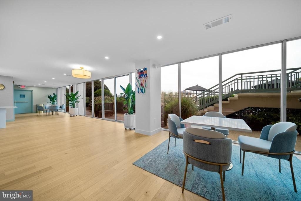 501 Slaters Lane - Photo 29