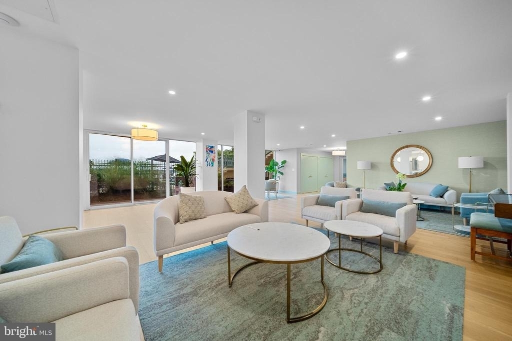 501 Slaters Lane - Photo 25