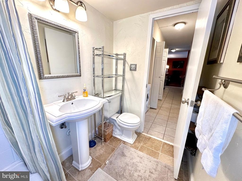 501 Slaters Lane - Photo 47