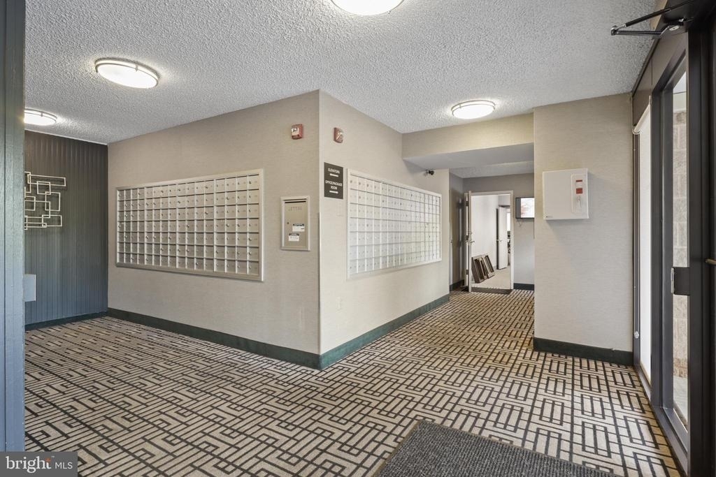 200 N Pickett Street - Photo 29