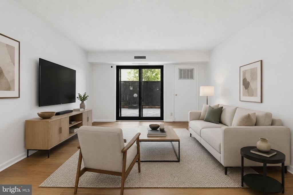 200 N Pickett Street - Photo 8