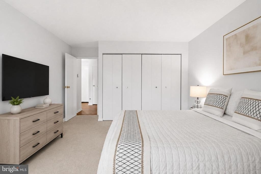 200 N Pickett Street - Photo 5