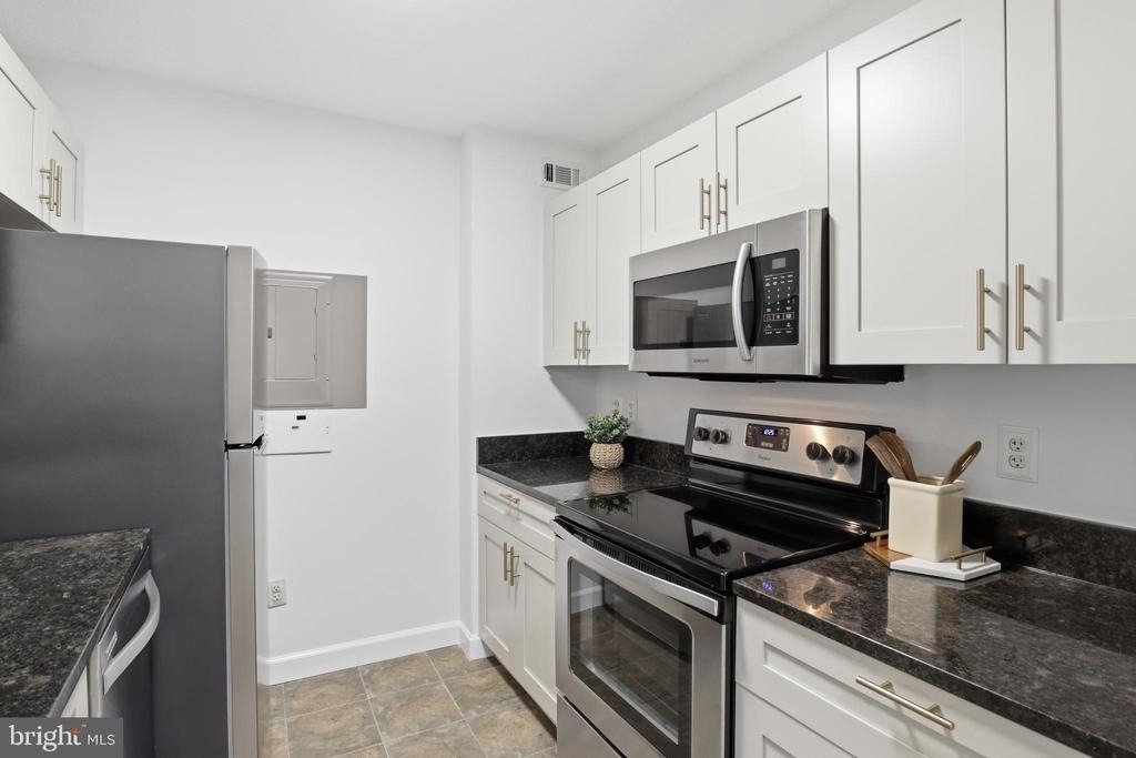 200 N Pickett Street - Photo 15
