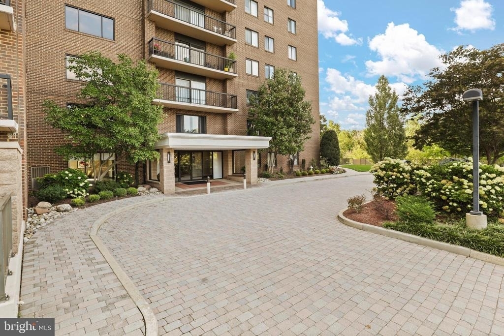 200 N Pickett Street - Photo 45