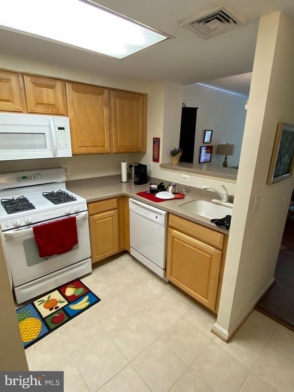 3830 9th Street N - Photo 3