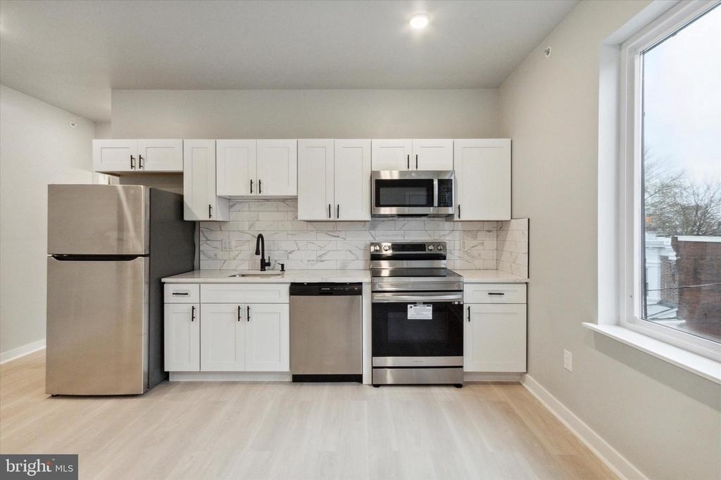 316 S 52nd Street - Photo 1