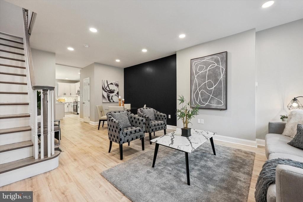 4359 Mitchell Street - Photo 2