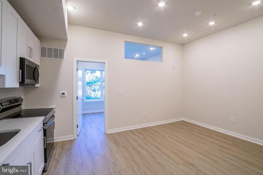 1330 S Patton Street - Photo 3