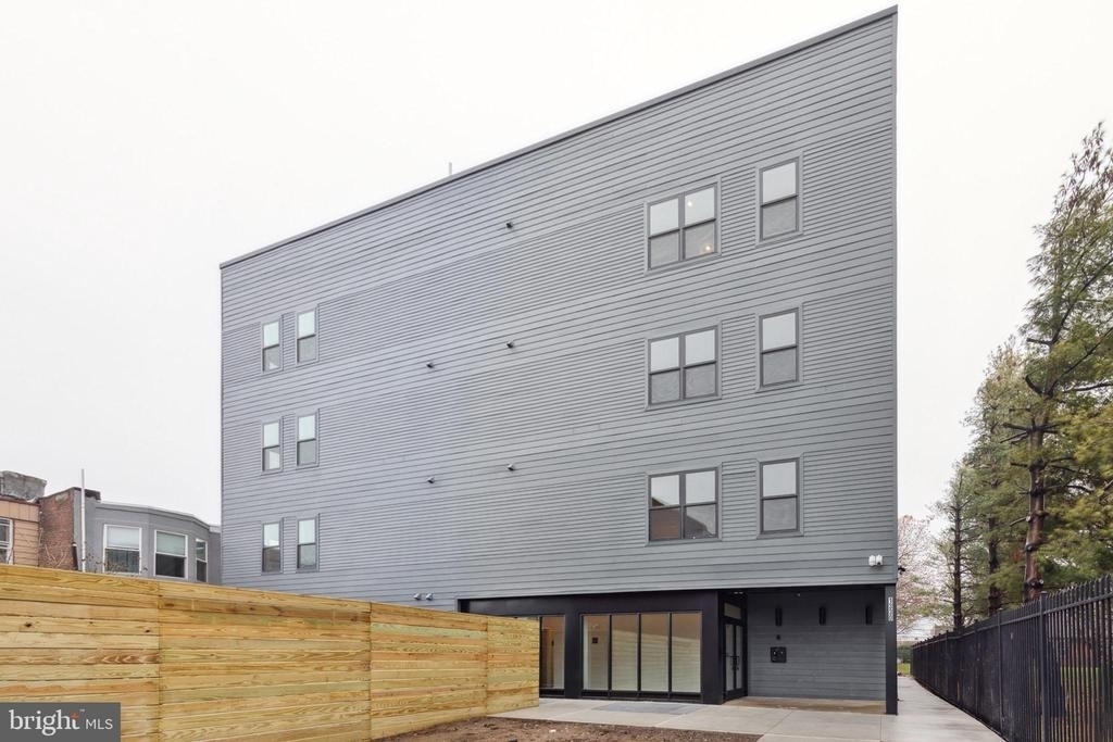 1330 S Patton Street - Photo 11