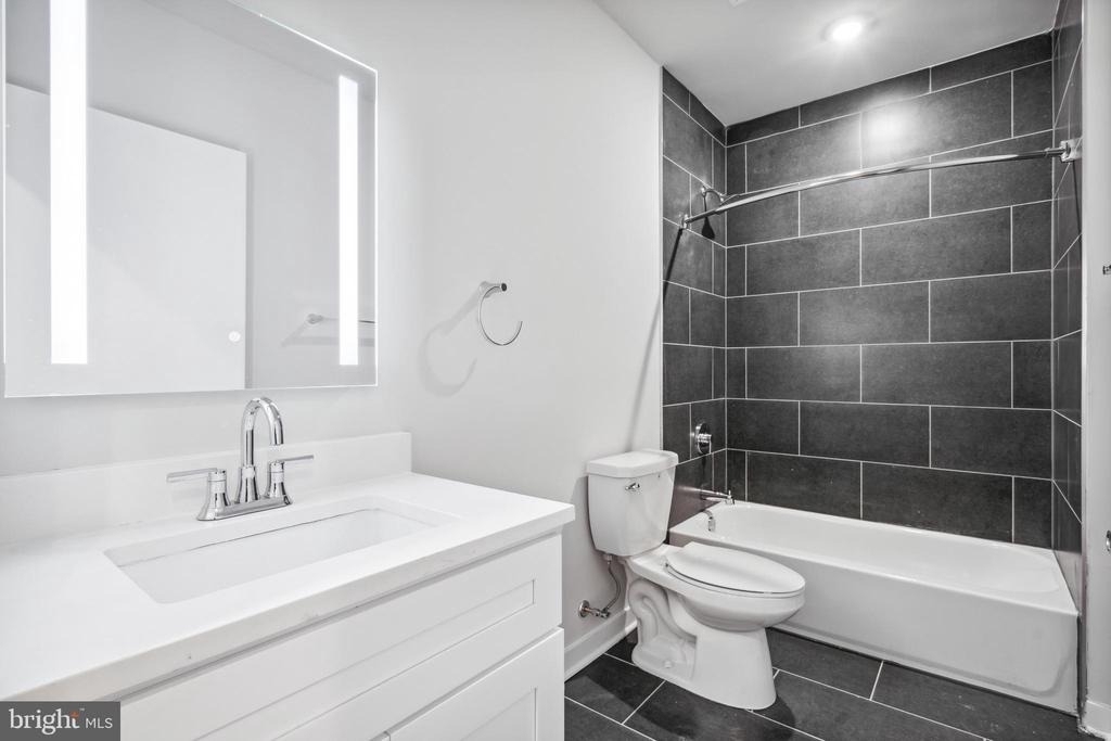 1330 S Patton Street - Photo 5