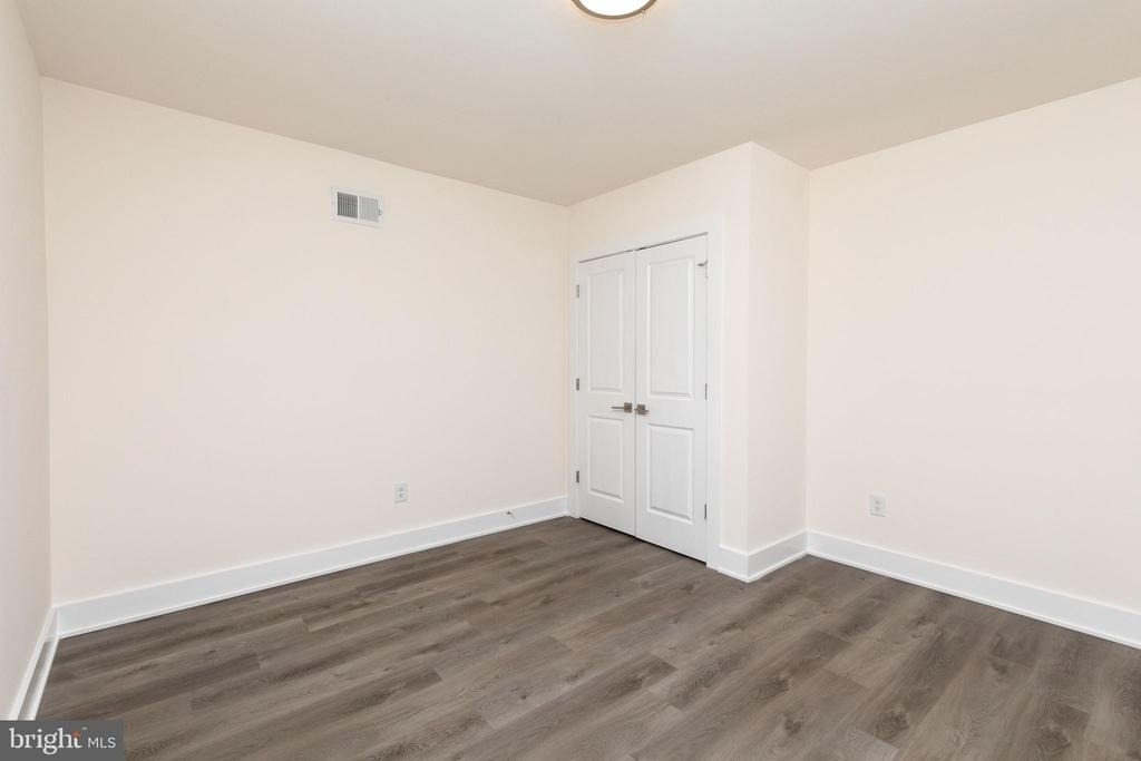 962 N 8th Street - Photo 8