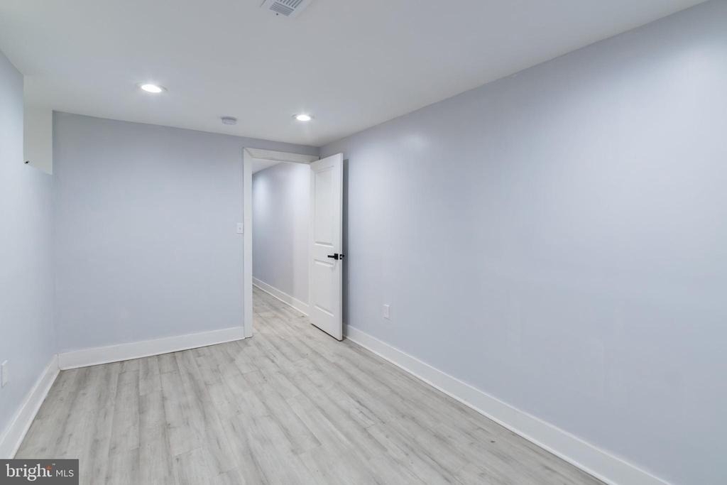 5111 Willows Avenue - Photo 31