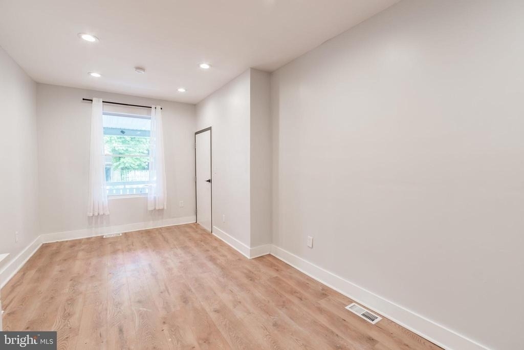 5111 Willows Avenue - Photo 7