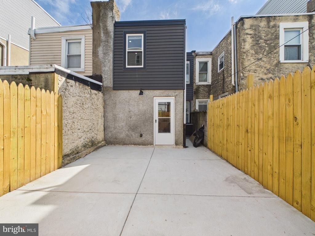 2229 Oakford Street - Photo 15