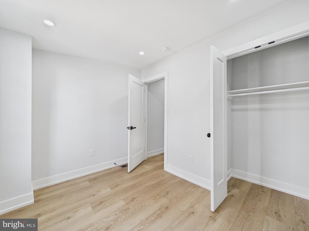 2229 Oakford Street - Photo 6