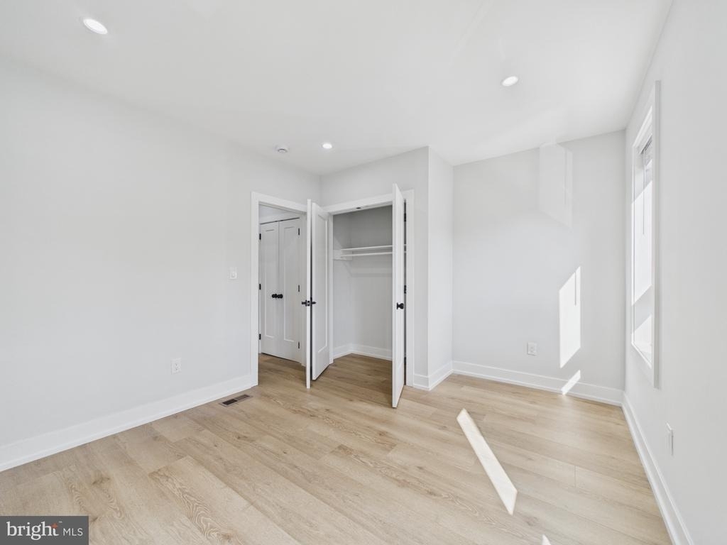 2229 Oakford Street - Photo 10