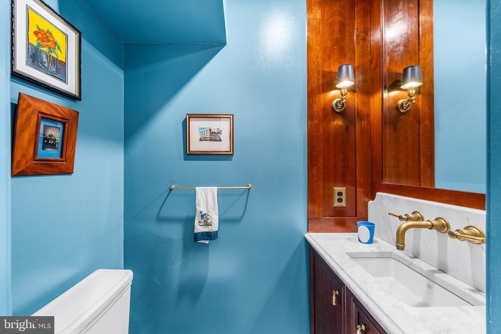 2308-10 Spruce Street - Photo 21