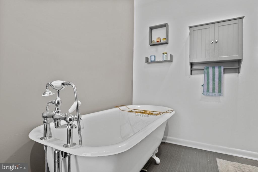2200 Arch Street - Photo 16