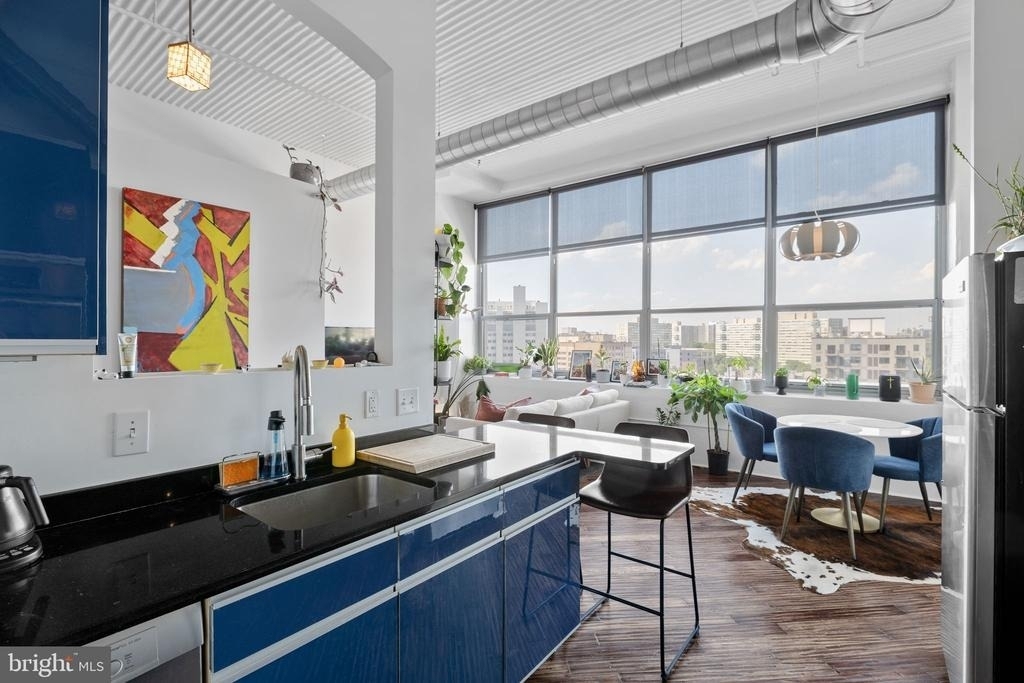 2200 Arch Street - Photo 7