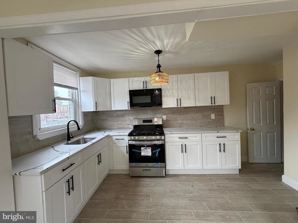 6023 Horrocks Street - Photo 9