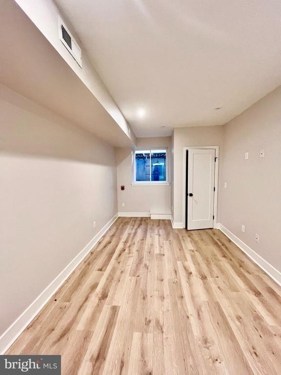 315 W Berks Street - Photo 12
