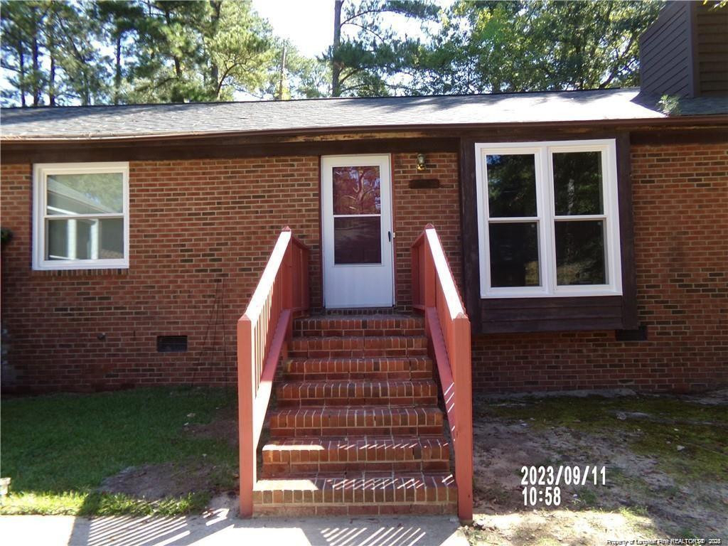 122 Girard Avenue - Photo 0