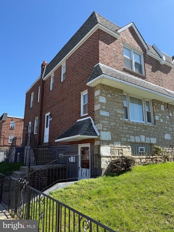 9083 Convent Avenue - Photo 0