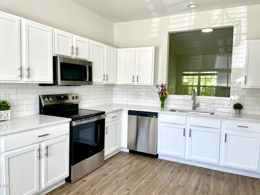 3525 Londonville Lane - Photo 3