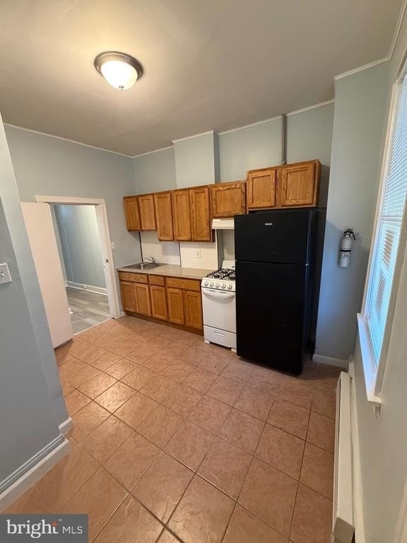 671 Long Lane - Photo 2