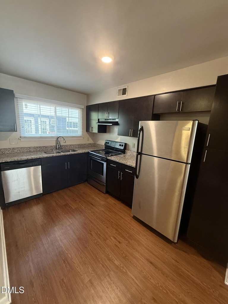 2616 Noble Road - Photo 2