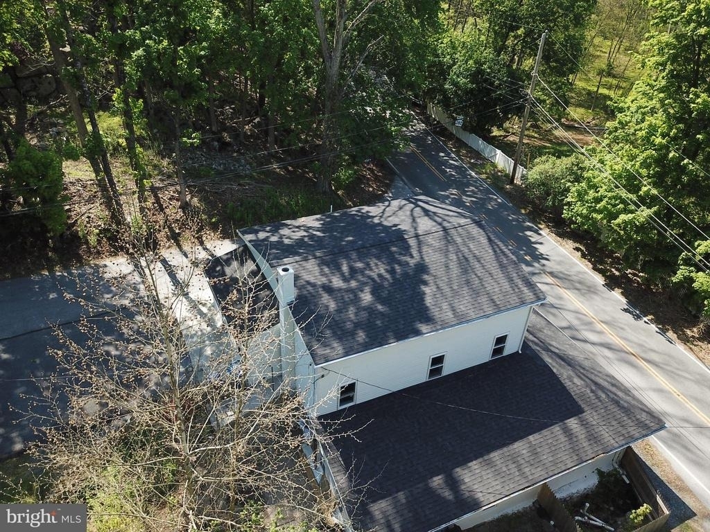 798 Creek Road - Photo 3