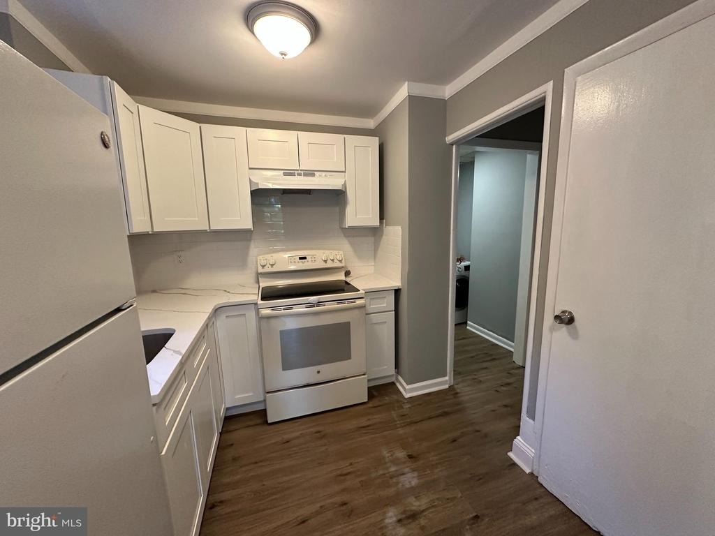 798 Creek Road - Photo 5