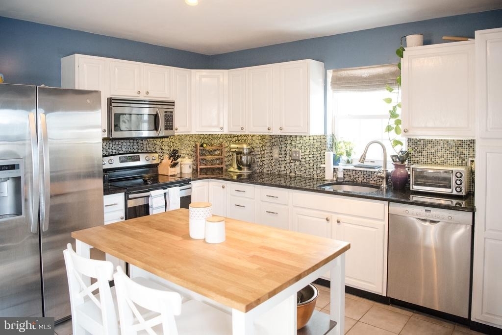 426 E Miner Street - Photo 5