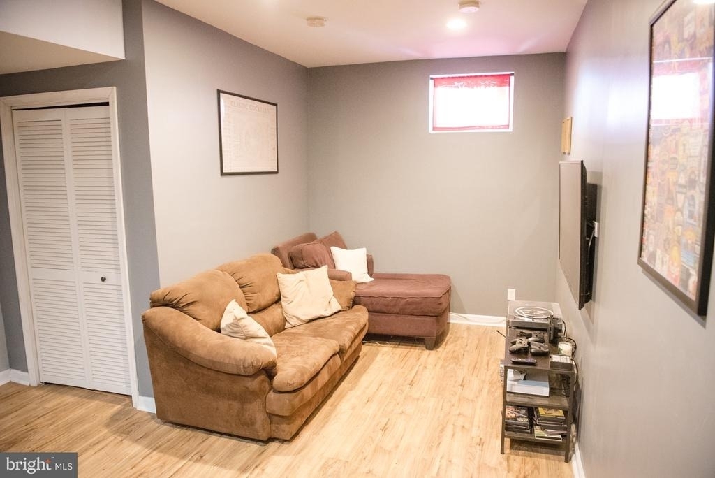 426 E Miner Street - Photo 13
