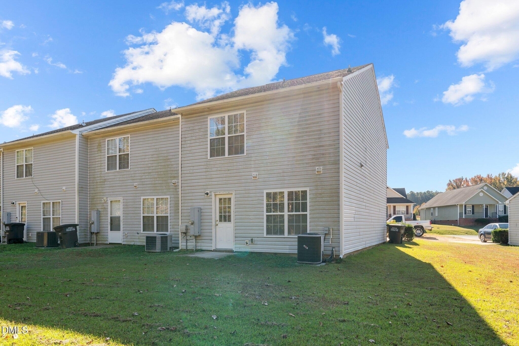 408 Anna Street - Photo 2