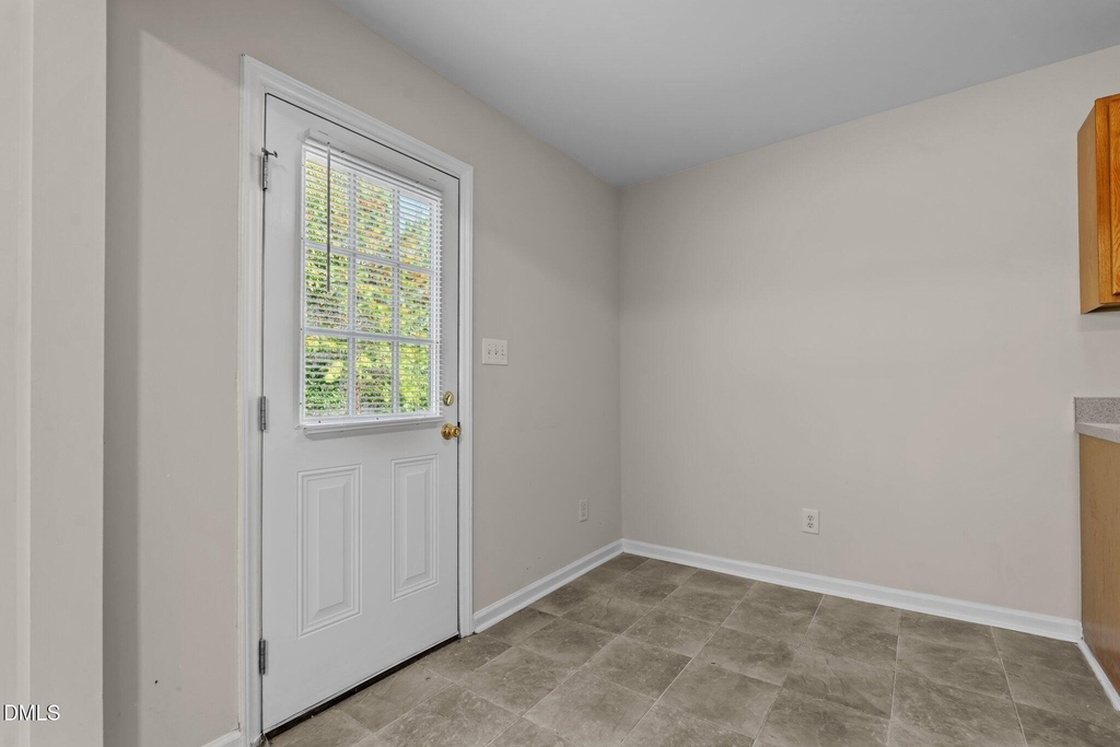 408 Anna Street - Photo 17