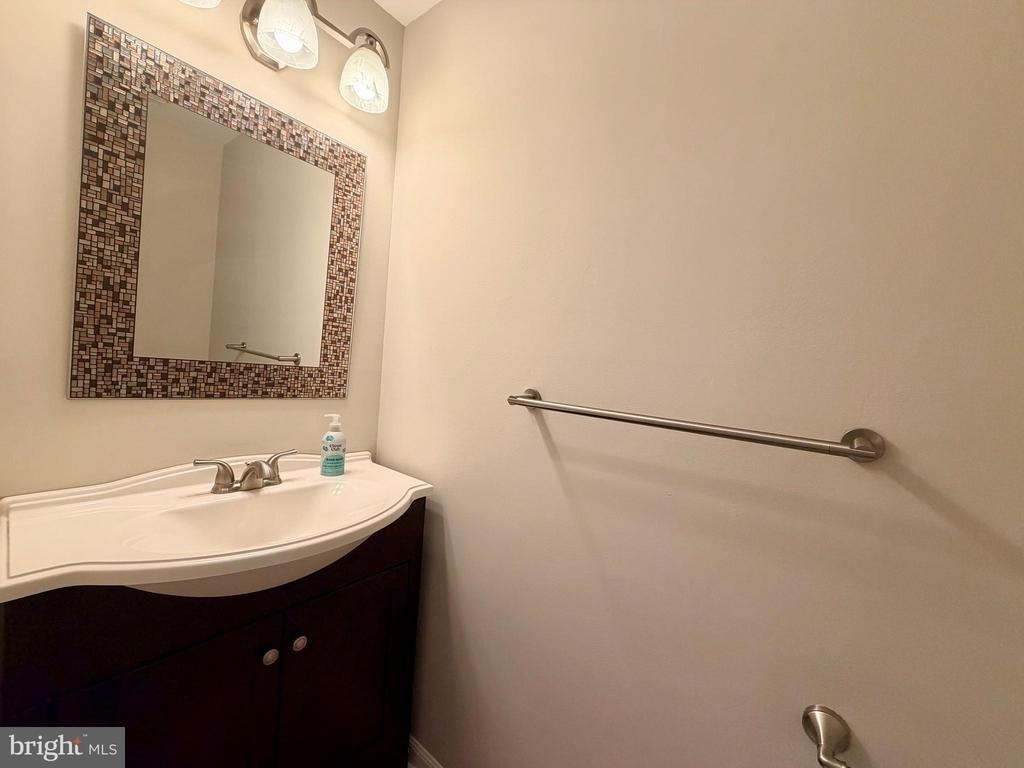 196 Sapphire La - Photo 11