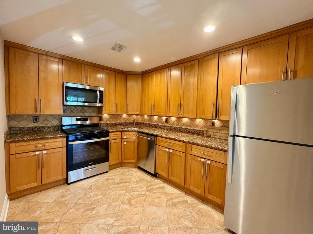 196 Sapphire La - Photo 5