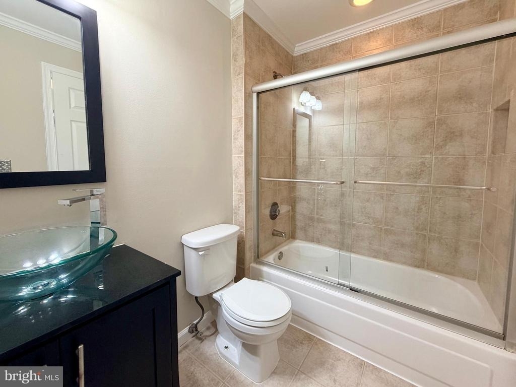 196 Sapphire La - Photo 17