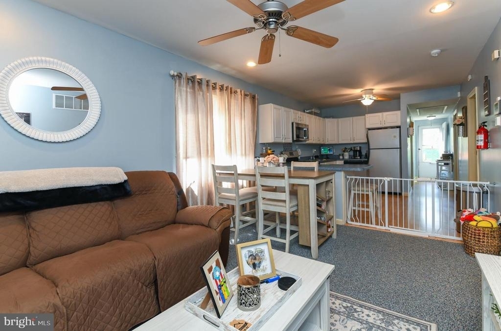 322 W Washington Street - Photo 9